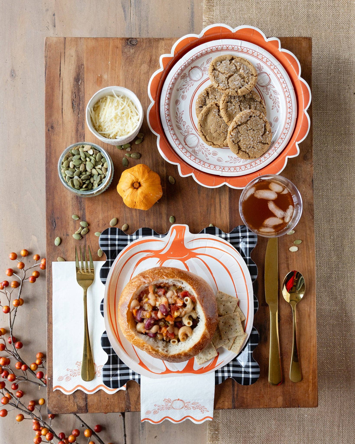 FAL1240 - Falloween Pumpkin Shaped Paper Plate